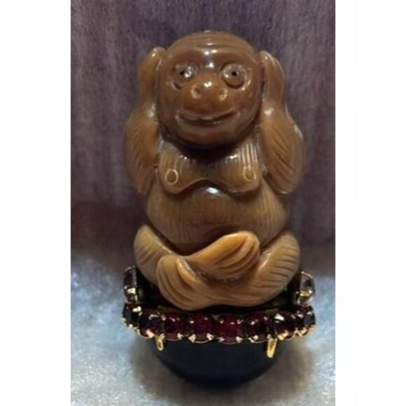 Vintage Leadwood Hear NothingMonkey Brooch With Gemstone Accents By Inadimoini - Picture 4 of 10